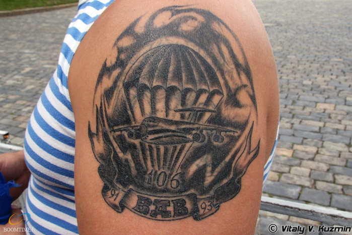 Какие тату делают в армии. Армейская татуировка – фото. Можно ли военным делать татуировки